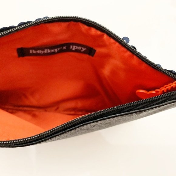 Betty Boop x Ipsy Cosmetic Hand-Bag - Picture 5 of 5